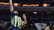 Beşiktaş Basketbol Süper Ligi'nde Fenerbahçe'yi Deplasmanda Yenerek Seride 1-0 Öne Geçti