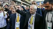 Fenerbahçe Olağanüstü Genel Kurulu'nda Oy Sayımı Devam Ederken Aziz Yıldırım Destekçilerinden Kutlama Girişimleri