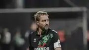 Sakaryaspor'da forma giyen Caner Erkin futbol kariyerini noktaladı