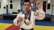 Down sendromlu A.U., judoda dünya şampiyonu olur