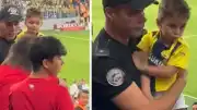 Minik Fenerbahçe Taraftarının Forması Çıkartıldı: Savcılık Soruşturma Başlattı