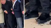Fatih Terim, Cenaze Namazında Ayakkabı Sorunu Yaşadı; Dursun Özbek'in Tepkisi Dikkat Çekti