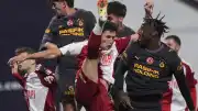 Galatasaray'da İki Genç Oyuncuyla Yollar Ayrılıyor Olabilir