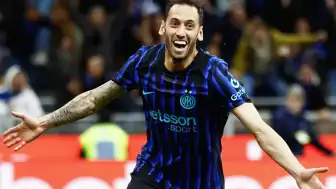 Hakan Çalhanoğlu'nun Golleri ve Asistiyle Inter, İtalya Kupası'nda Finale Yükseldi