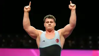 Milli Güreşçi Rıza Kayaalp 13'üncü Avrupa Şampiyonluğunu Kazandı