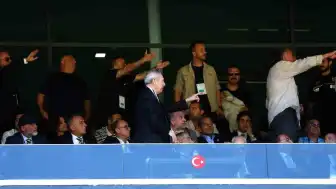 Fenerbahçe Olağanüstü Genel Kurulunda Arbede Yaşandı