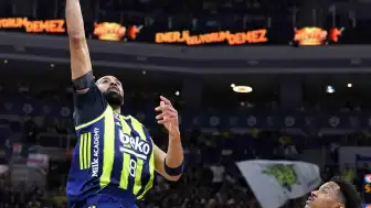 Beşiktaş Basketbol Süper Ligi'nde Fenerbahçe'yi Deplasmanda Yenerek Seride 1-0 Öne Geçti