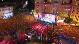 İspanya'nın Dünya Şampiyonluğu Madrid'de 2 Milyon Kişi Tarafından Kutlandı