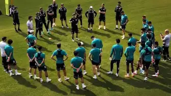 Konyaspor'da Genç Futbolcuların Sosyal Medya Paylaşımları Sözleşme Feshiyle Sonuçlandı