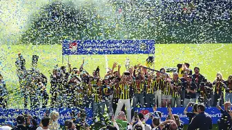 Fenerbahçe arsaVev, Turkcell Kadın Futbol Süper Ligi Şampiyonu Oldu