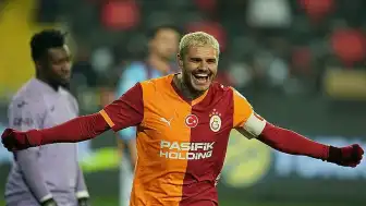 Galatasaray Başkanı Dursun Özbek, Icardi ile 1+1 yıllık sözleşme için devrede