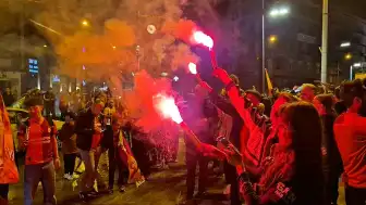 Galatasaray Taraftarlarından Şampiyonluk Kutlaması