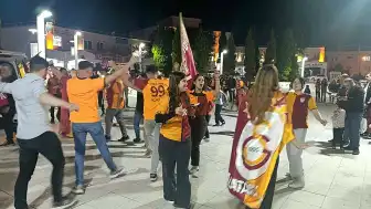 Galatasaray'ın Şampiyonluğu Selendi'de Coşkuyla Kutlandı