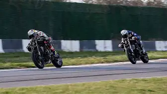 Milli Motosikletçiler Sofuoğlu ve Öncü Çekya'da Piste Çıkacak