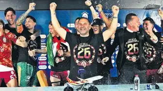 Okan Buruk, Galatasaray ile 4. Şampiyonluğunu Kutladı