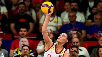 FIVB Voleybol Milletler Ligi'nde Karmen Aksoy'dan Sakatlık Haberi