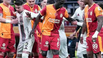Galatasaray'da İki Yabancı Oyuncu Ayrılıkla Karşı Karşıya