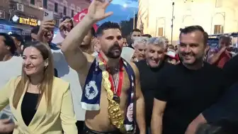 Edirne'de Kırkpınar Başpehlivanı Erkan Taş'a Coşkulu Karşılama