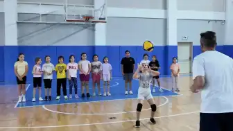Eskişehir Tepebaşı Belediyesi Voleybol Kursları ile Geleceğin Sporcularını Yetiştiriyor