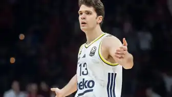 Fenerbahçe Beko'nun Milli Oyuncusu Tarık Biberovic NBA'de: Dallas Mavericks ile Anlaşma Sağlandı