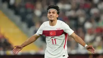 Galatasaray'da 10+4 Kuralı Nedeniyle Kadro Revizyonu Hazırlığı