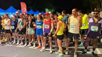 Sarıyer'de Türkiye'nin ilk gece maratonu gerçekleştirildi