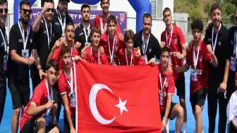 U16 Erkek Hokey Milli Takımı Avrupa Şampiyonu Unvanını Kazandı