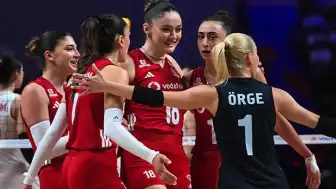 VNL Yarı Finalinde Türkiye'den Çin Karşısında Net Galibiyet