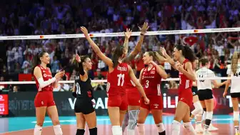 A Milli Kadın Voleybol Takımı, Almanya Karşısında Sahaya Çıkıyor