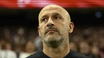 Beşiktaş'ta Italiano'dan 4 Değişiklik, Trossard İlk 11'de Sahaya Çıkıyor