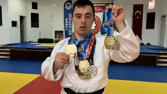 Down sendromlu A.U., judoda dünya şampiyonu olur