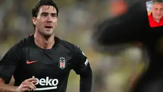 Beşiktaş, Erzurumspor FK'yı 3-0 Mağlup Ederek Liderlik Koltuğuna Oturdu