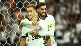 Beşiktaşlı taraftarlar formaya yoğun ilgi gösterdi