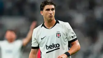 Beşiktaş'ta Miretti Sakatlandı: Oyuna Devam Edemedi