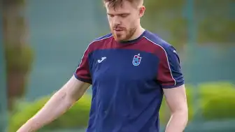 Trabzonspor'da Arseniy Batagov Yeniden Sakatlandı: Sezonu Erken Kapatması Bekleniyor