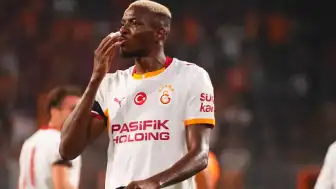 Victor Osimhen'in Barcelona Maçına Yetişmesi Hedefleniyor