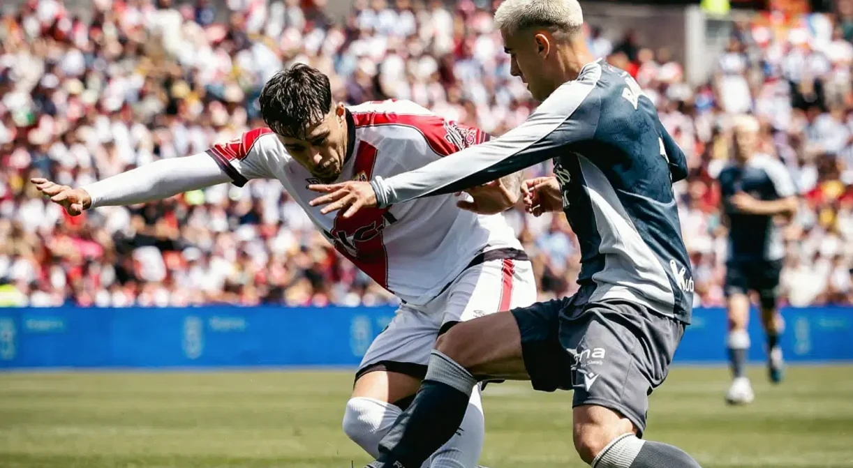 İspanya La Liga'da Real Vallecano ve Real Sociedad 3-3 Berabere Kaldı