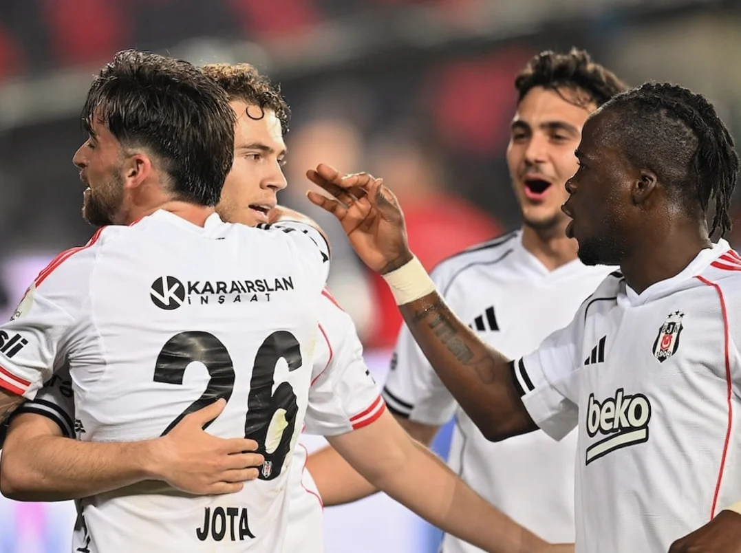 Beşiktaş, Gaziantep FK deplasmanında 2-0 galip geldi