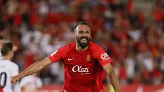 V.M., Fenerbahçe'ye Transfer Oluyor: İstanbul'a Geliyor