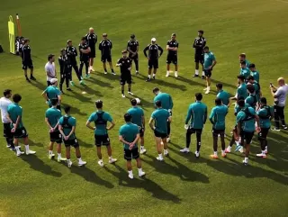 Konyaspor'da Genç Futbolcuların Sosyal Medya Paylaşımları Sözleşme Feshiyle Sonuçlandı