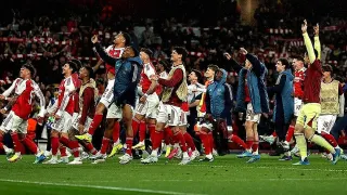 Arsenal, 22 Yıl Sonra Premier Lig Şampiyonu Oldu
