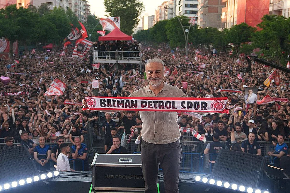 Batman Petrolspor'un Şampiyonluk Kutlamasına Ünlü İsimler Katıldı