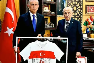 Devlet Bahçeli'den TFF'ye Liglerin Tescili Konusunda Çağrı: 21 Takımla Devam Edilsin