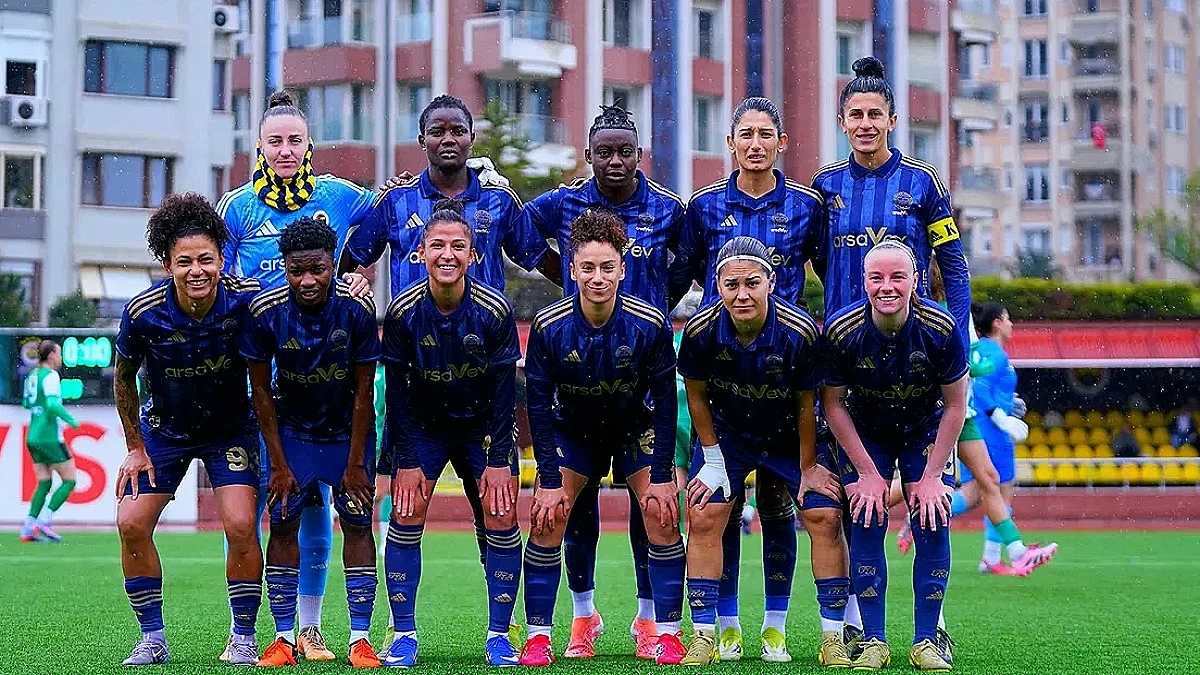 Fenerbahçe Kadın Futbol Takımı, Süper Ligi Şampiyonu Oldu