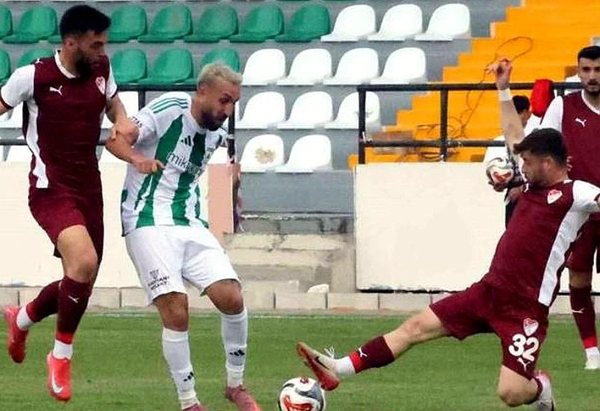Muğlaspor ve Elazığspor Arasında Şampiyonluk Maçı: İlk Yarı Sonucu 0-0