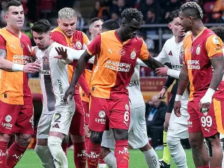 Galatasaray'da İki Yabancı Oyuncu Ayrılıkla Karşı Karşıya