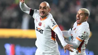 Süper Lig ekibi Galatasaray'da forma şansı bulamayan Ahmed Kutucu'ya talip oldu