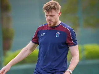 Trabzonspor'da Arseniy Batagov Yeniden Sakatlandı: Sezonu Erken Kapatması Bekleniyor