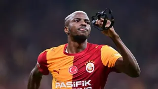 Victor Osimhen, Fenerbahçe'ye Karşı Skor Üretmeye Devam Etti
