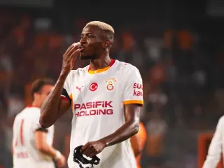 Victor Osimhen'in Barcelona Maçına Yetişmesi Hedefleniyor